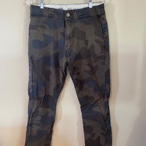 Dickies camo skinny jeans